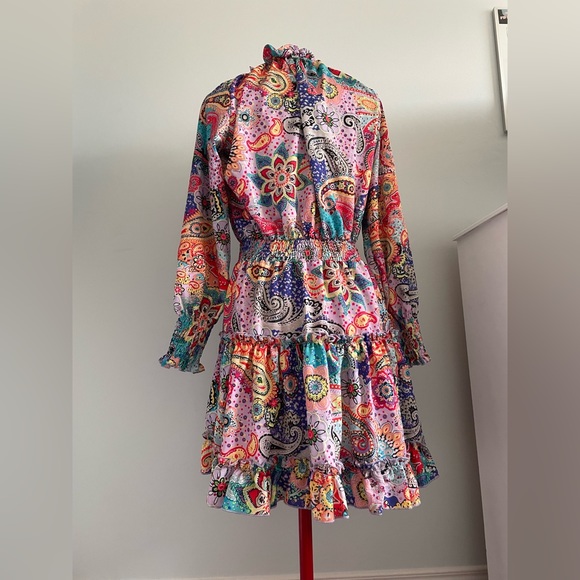 Colourful unique patterned dress - Picture 4 of 7